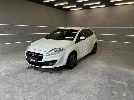 FIAT BRAVO 1.8 ESSENCE 16V FLEX 4P MANUAL